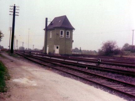 Ehemaliges Stellwerk am Erbenheimer Bahnhof / Aufnahme ca 1984 / Aufnahme © RuHo