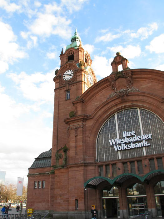 Uhrturm Hauptbahnhof Wiesbaden 2014 / Bild Copyright - Skaterbilder.de