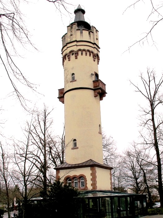 Wasserturm Hochheim im Gelände "Antoniushaus"